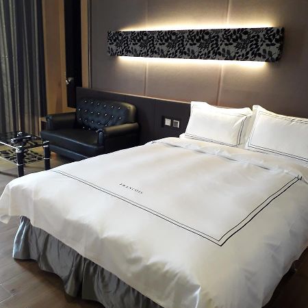 Yunlin Commerce Ryokan Tuku Екстер'єр фото
