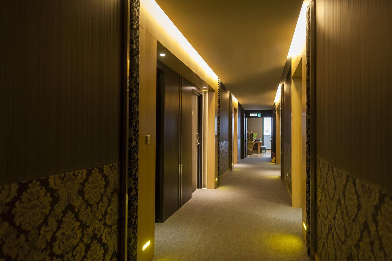 Yunlin Commerce Ryokan Tuku Екстер'єр фото