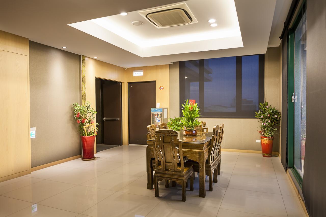 Yunlin Commerce Ryokan Tuku Екстер'єр фото