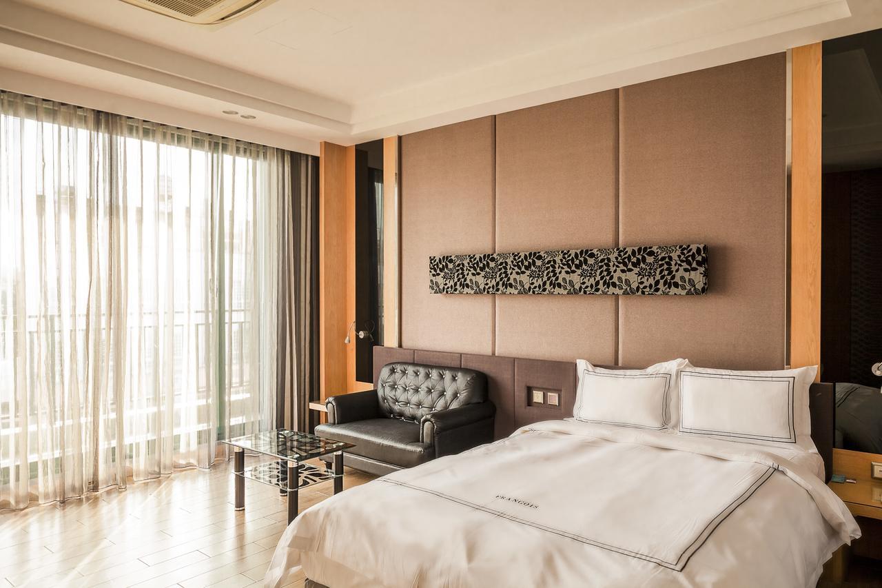 Yunlin Commerce Ryokan Tuku Екстер'єр фото