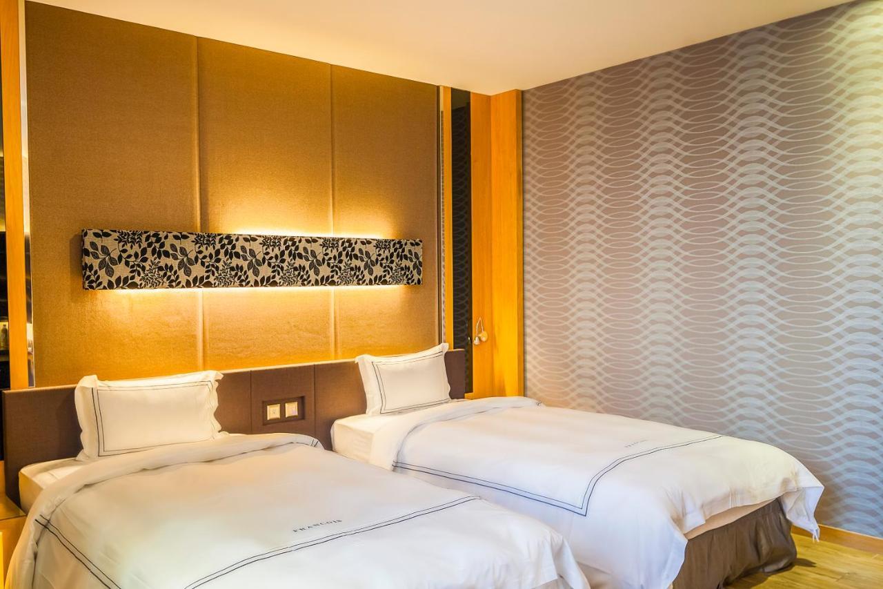 Yunlin Commerce Ryokan Tuku Екстер'єр фото